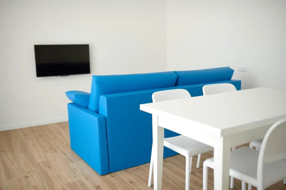 West Village Appartamento 4 - Nuovo Con Piscina 펜션 리도 디 예솔로
